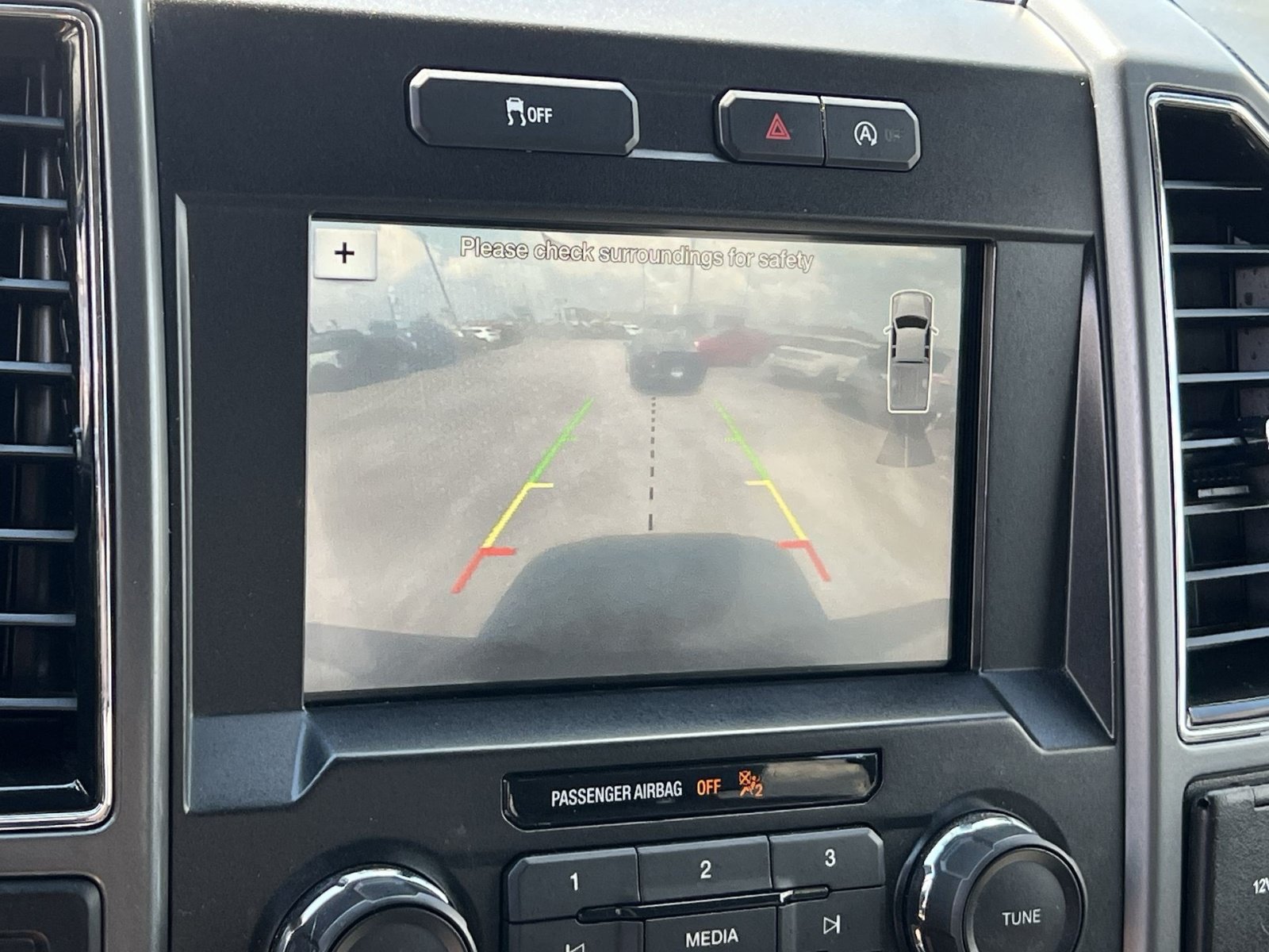 Certified 2018 Ford F150 XLT w/ Equipment Group 302A Luxury AWD/4WD image 19