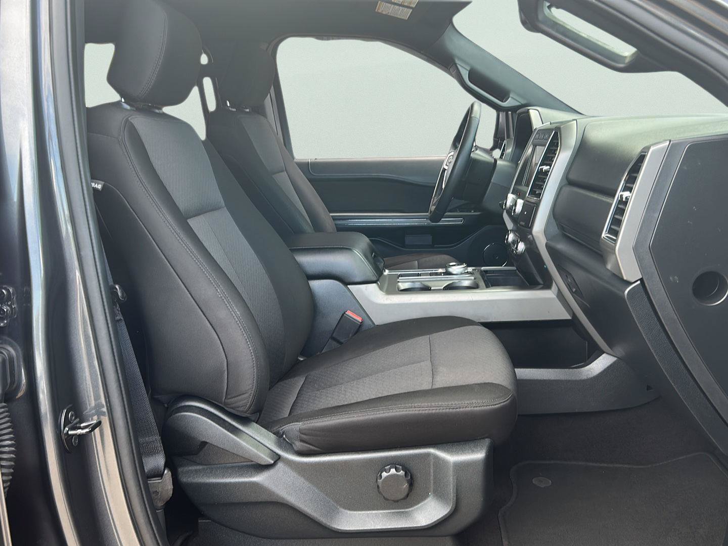 Certified 2020 Ford Expedition XLT RWD image 24