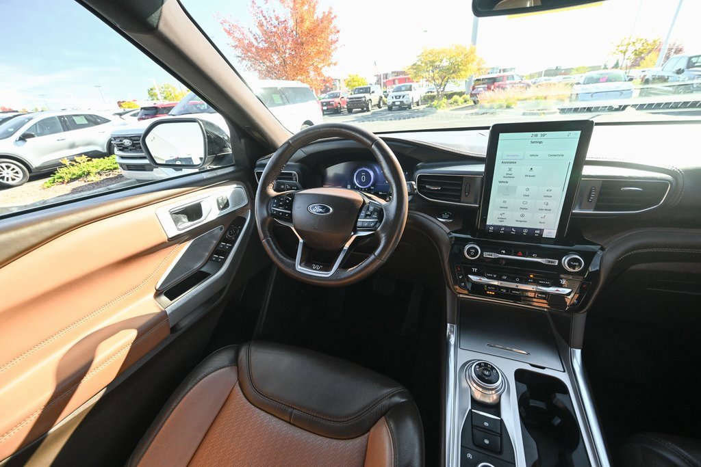 Certified 2021 Ford Explorer King Ranch w/ Premium Technology Package image 35