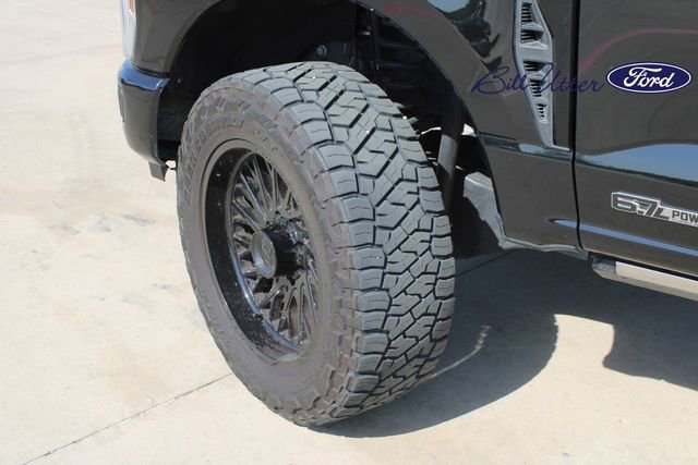 Certified 2025 Ford F250 Platinum w/ FX4 Off-Road Package image 9