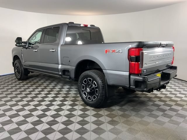 Certified 2024 Ford F350 Platinum w/ FX4 Off-Road Package AWD/4WD image 6