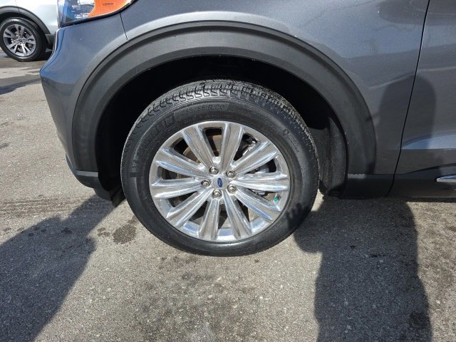 Certified 2021 Ford Explorer Limited w/ Hybrid Equipment Group 310A image 9