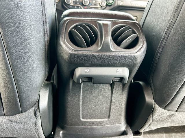Used 2020 Jeep Wrangler Unlimited Freedom Edition image 28