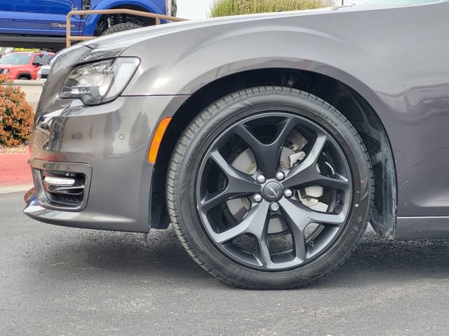 Used 2021 Chrysler 300 Touring L RWD image 10