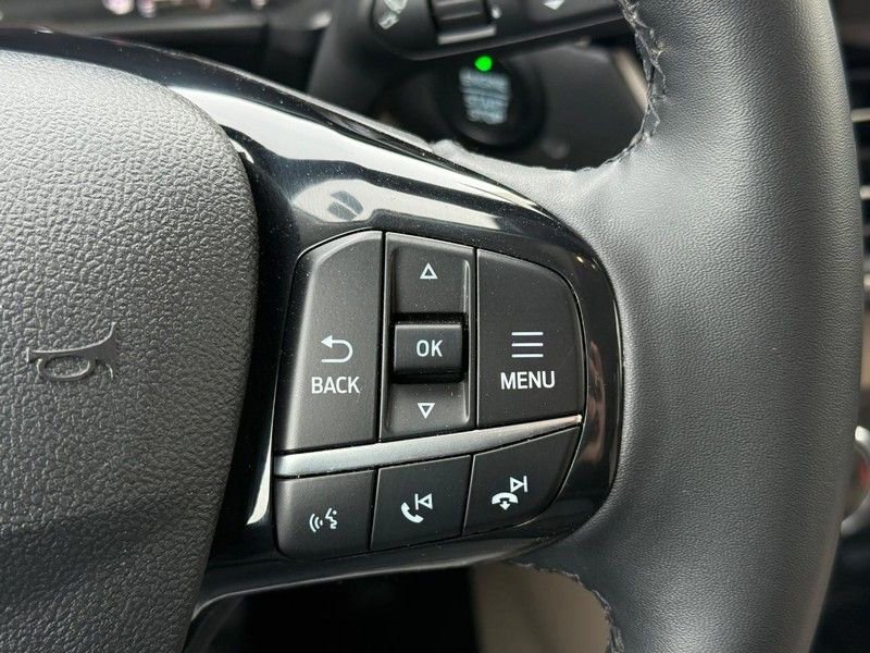 Certified 2022 Ford Escape SE w/ Cold Weather Package image 16