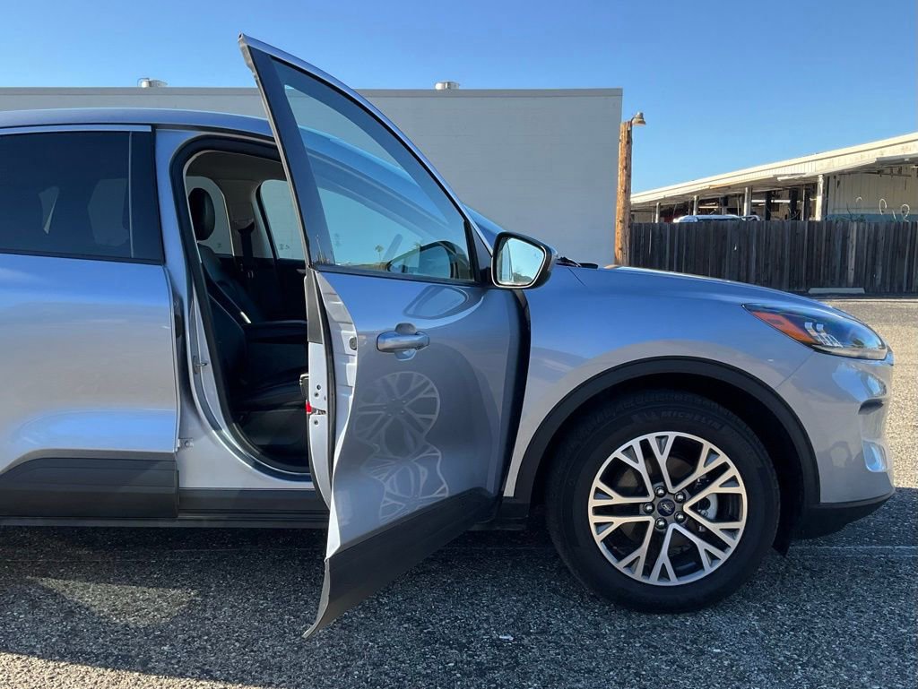 Certified 2022 Ford Escape SEL w/ Technology Package image 48