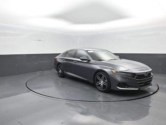 Used 2021 Honda Accord Touring image 2