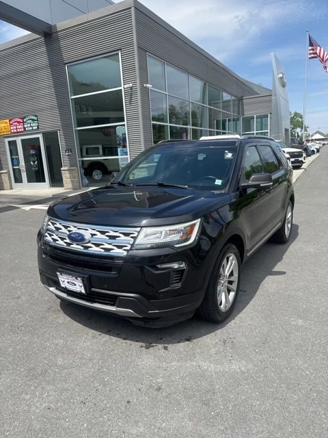 Certified 2019 Ford Explorer XLT w/ Equipment Group 202A AWD/4WD image 1