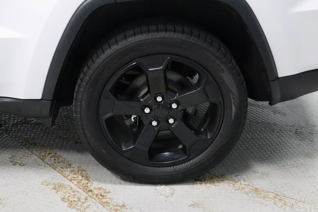 Used 2018 Jeep Grand Cherokee Laredo image 20