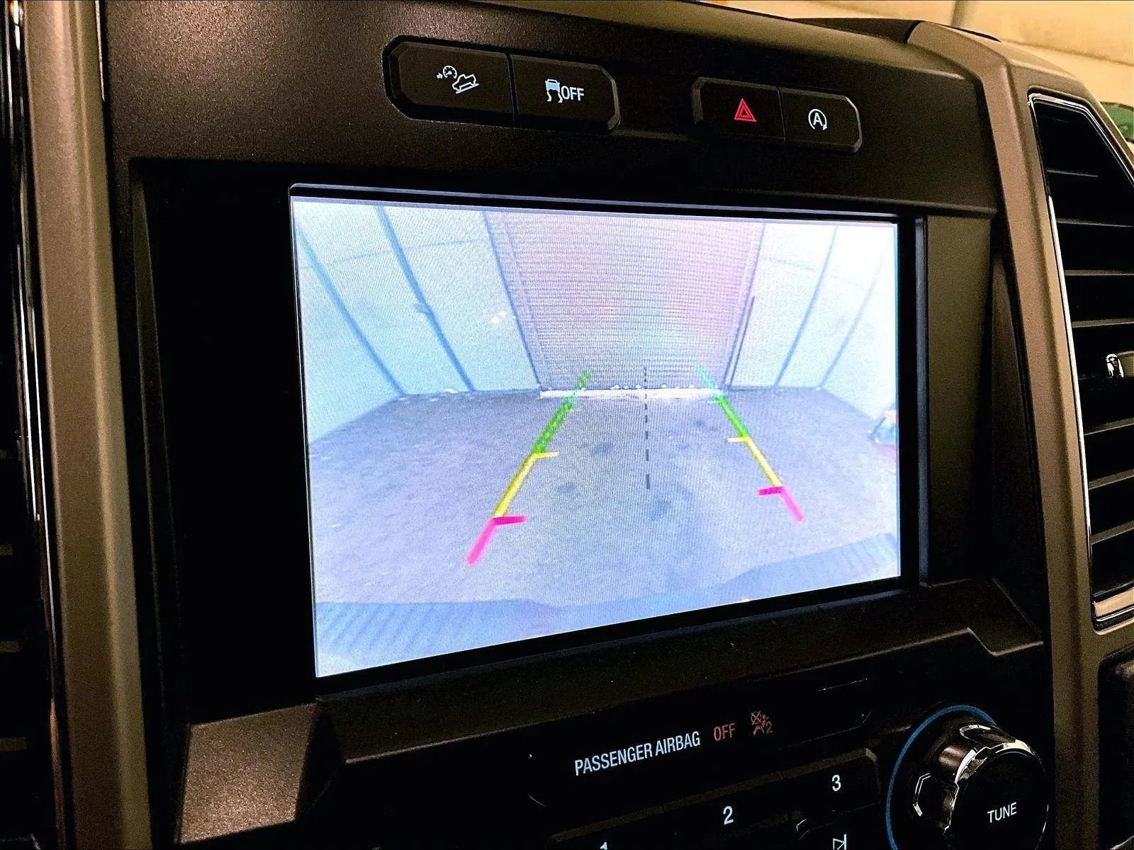 Certified 2018 Ford F150 Lariat image 20