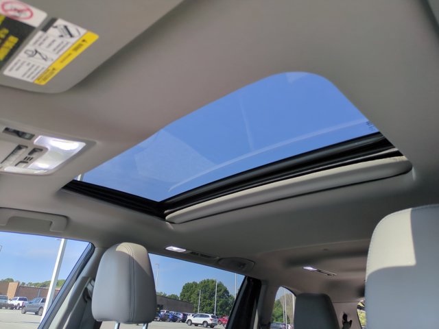 Used 2017 Toyota Highlander Limited FWD image 28