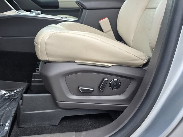 Certified 2020 Ford Explorer Platinum w/ Premium Technology Package AWD/4WD image 15