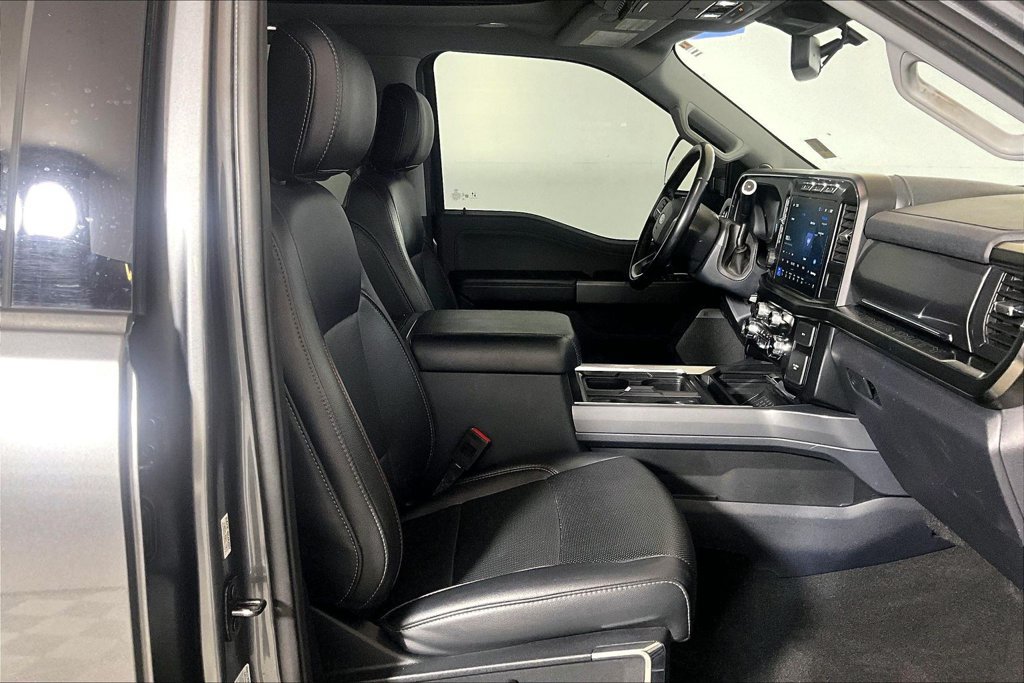 Certified 2024 Ford F250 Lariat w/ Lariat Ultimate Package AWD/4WD image 6