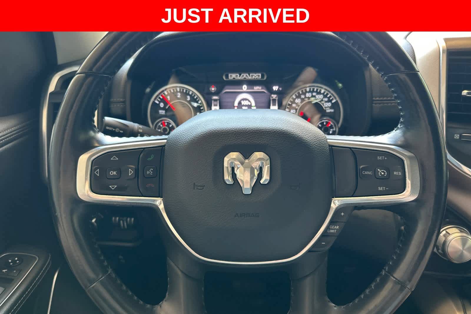 Used 2022 RAM 1500 Laramie AWD/4WD image 23