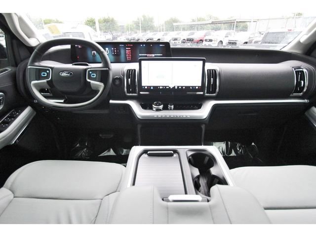 Certified 2025 Ford Expedition Max Platinum w/ Platinum Ultimate Package image 8