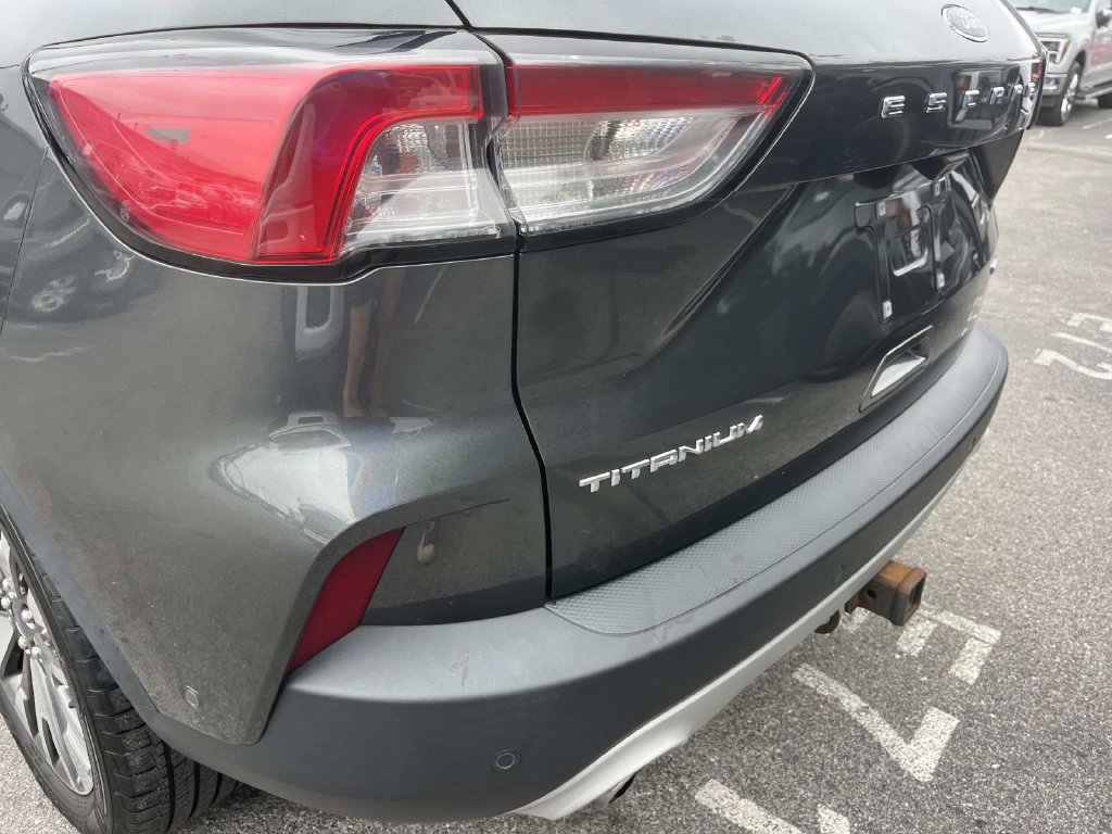 Certified 2020 Ford Escape Titanium AWD/4WD image 12