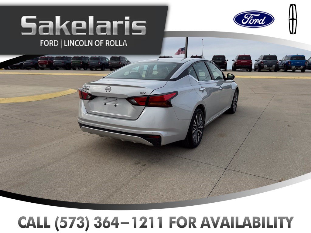 Used 2024 Nissan Altima 2.5 SV FWD image 5