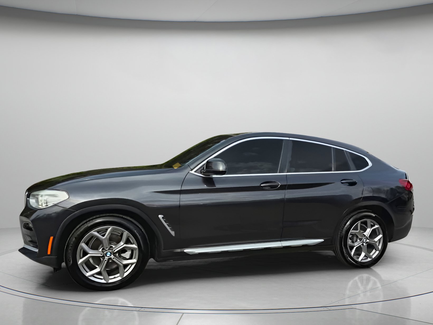 Used 2020 BMW X4 xDrive30i w/ Convenience Package image 14