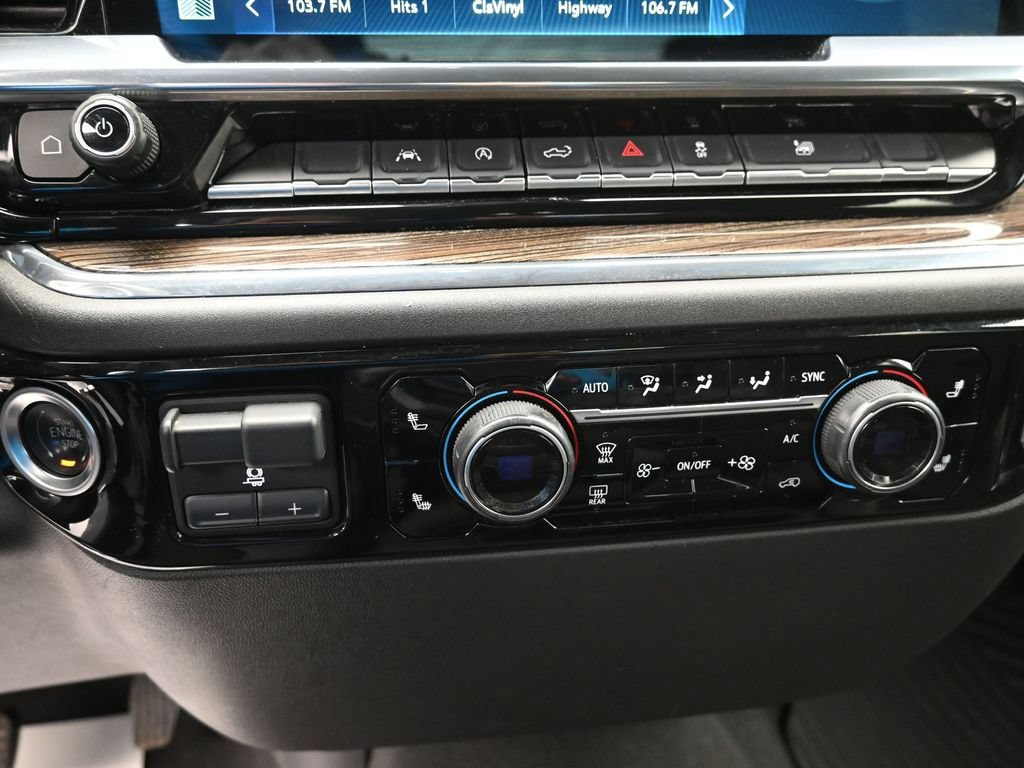 Used 2025 Chevrolet Silverado 1500 LT AWD/4WD image 13