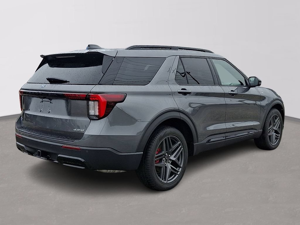 Certified 2026 Ford Explorer ST-Line w/ ST-Line Street Pack AWD/4WD image 6