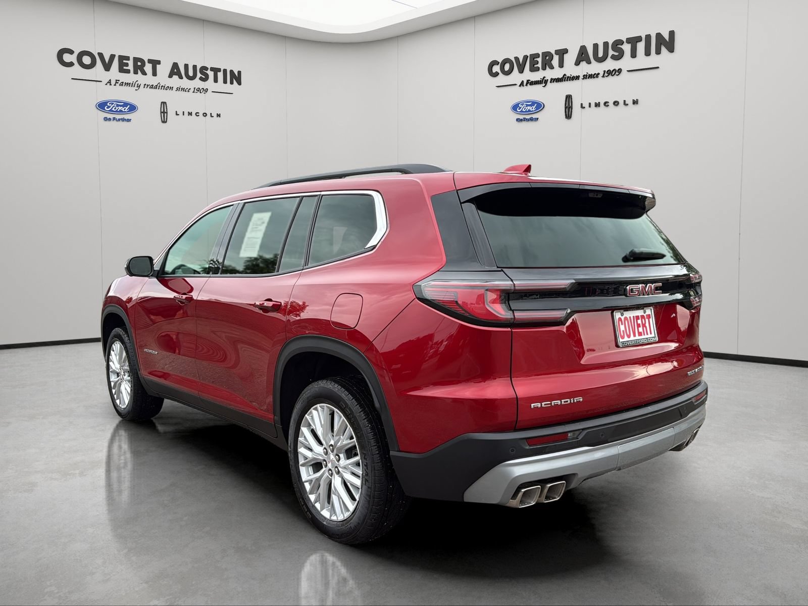Used 2026 GMC Acadia Elevation w/ Elevation Premium Package FWD image 4