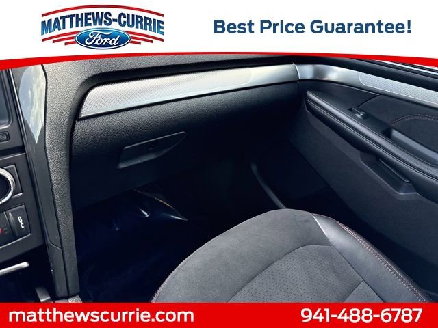 Certified 2018 Ford Explorer XLT w/ Equipment Group 202A AWD/4WD image 26