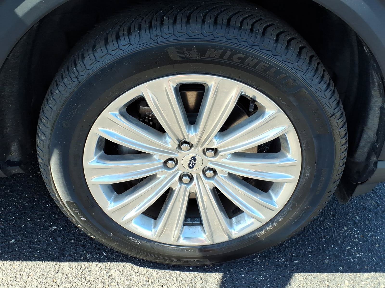 Certified 2022 Ford Explorer Limited AWD/4WD image 20