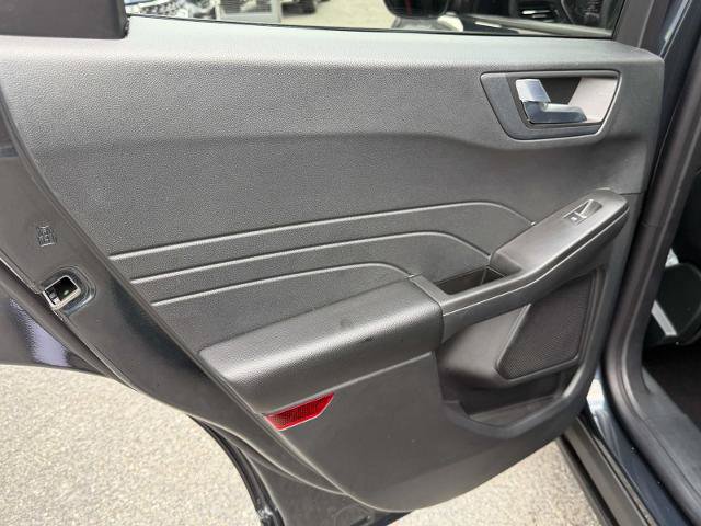 Certified 2022 Ford Escape SEL AWD/4WD image 9