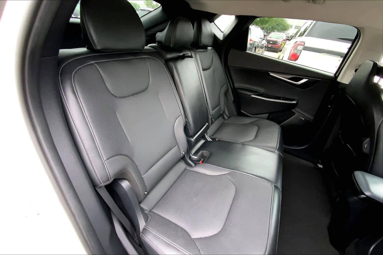 Used 2022 Kia EV6 Wind RWD image 17