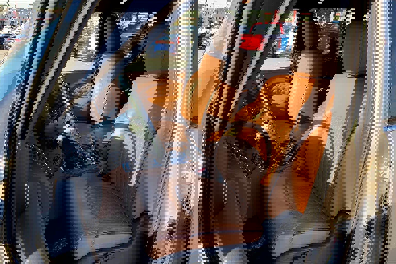 Used 2024 INFINITI QX80 Sensory w/ Cargo Package image 9