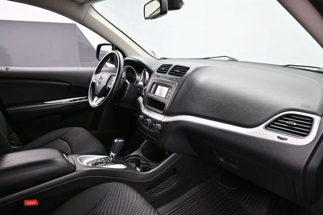 Used 2020 Dodge Journey SE w/ SE Popular Equipment Group FWD image 30