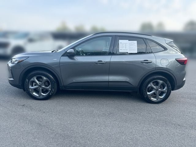 Certified 2025 Ford Escape ST-Line Select AWD/4WD image 5