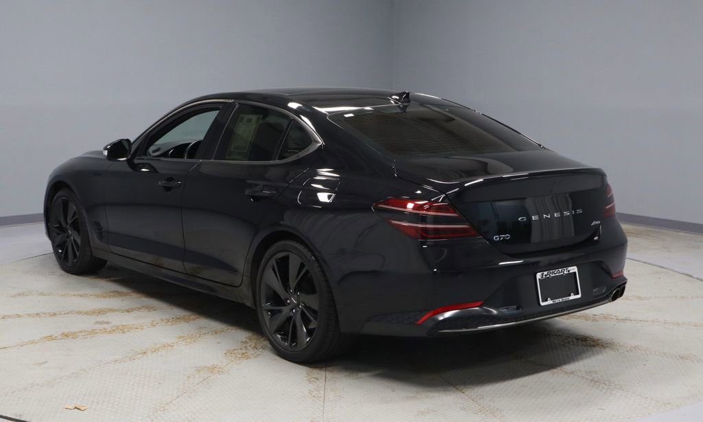 Used 2023 Genesis G70 2.0T w/ Sport Prestige Package image 10