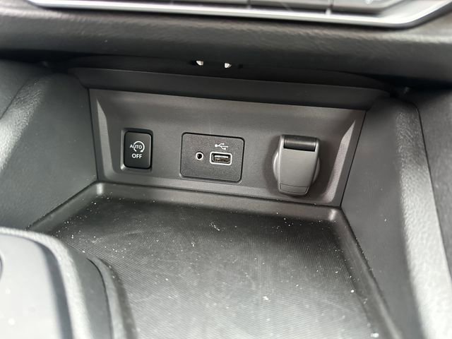 Used 2025 Nissan Sentra S FWD image 19