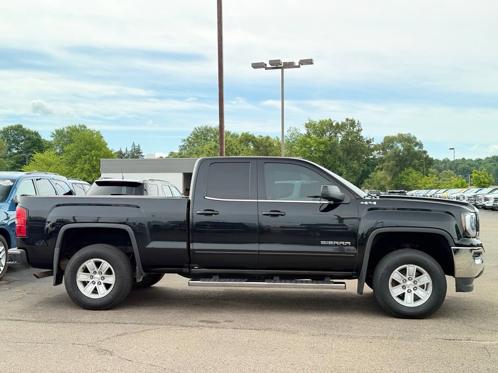 Used 2017 GMC Sierra 1500 SLE AWD/4WD image 26