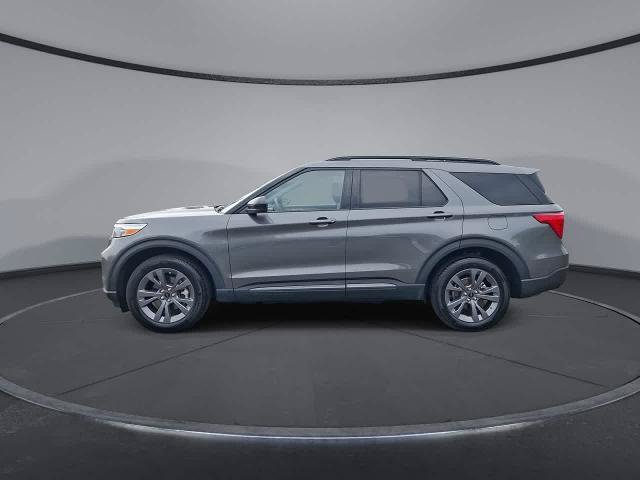Certified 2023 Ford Explorer XLT w/ Equipment Group 202A AWD/4WD image 5