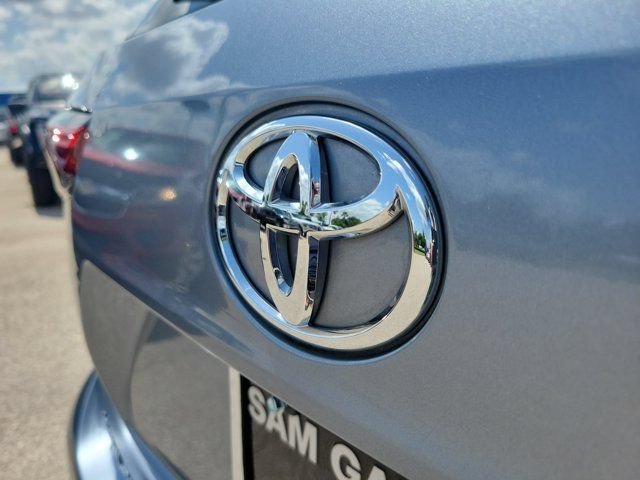 Used 2023 Toyota Highlander XLE FWD image 9