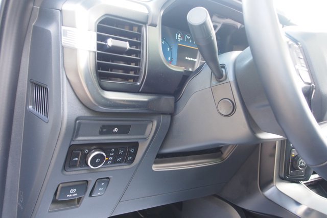 Certified 2025 Ford F150 Platinum w/ Equipment Group 702A High image 20