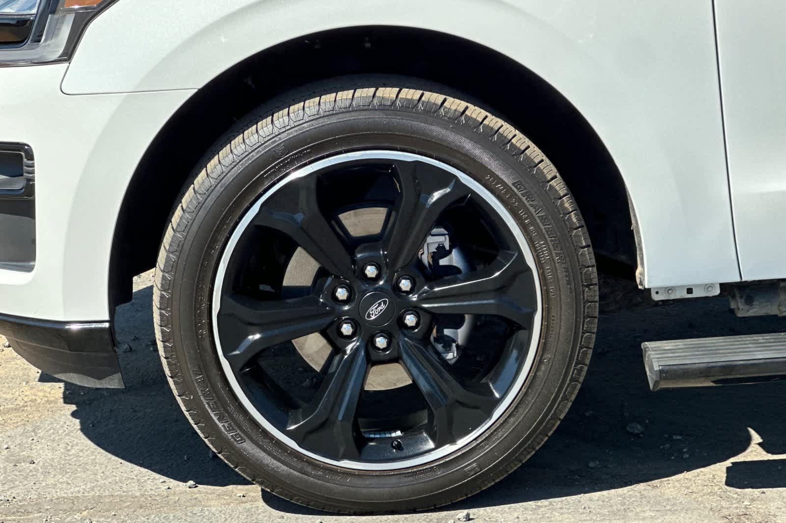 Certified 2023 Ford Expedition Limited AWD/4WD image 34