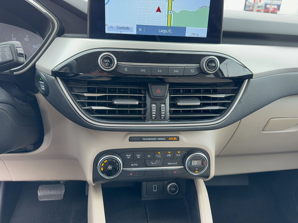 Certified 2020 Ford Escape SE FWD image 22