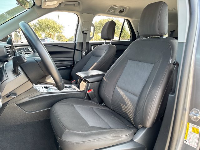 Certified 2023 Ford Explorer XLT RWD image 11