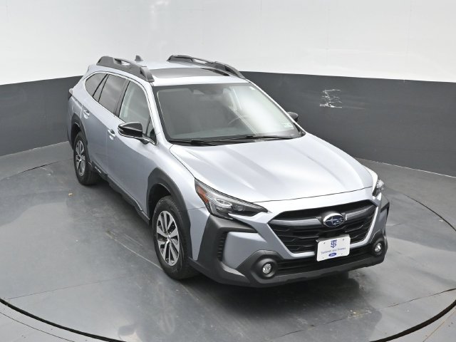 Used 2025 Subaru Outback Premium AWD/4WD image 18
