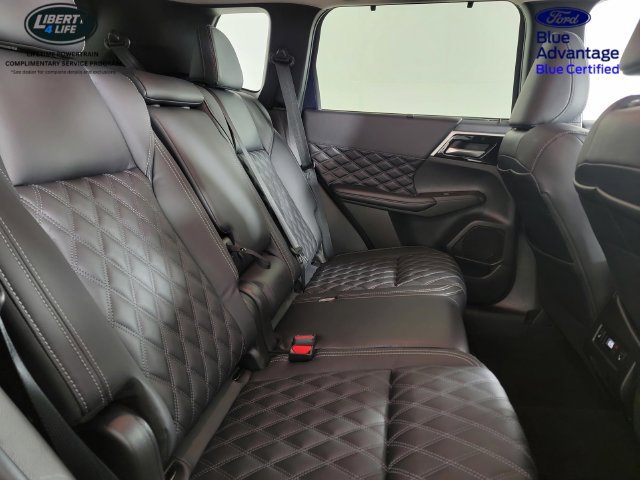 Used 2024 Mitsubishi Outlander SEL AWD/4WD image 17