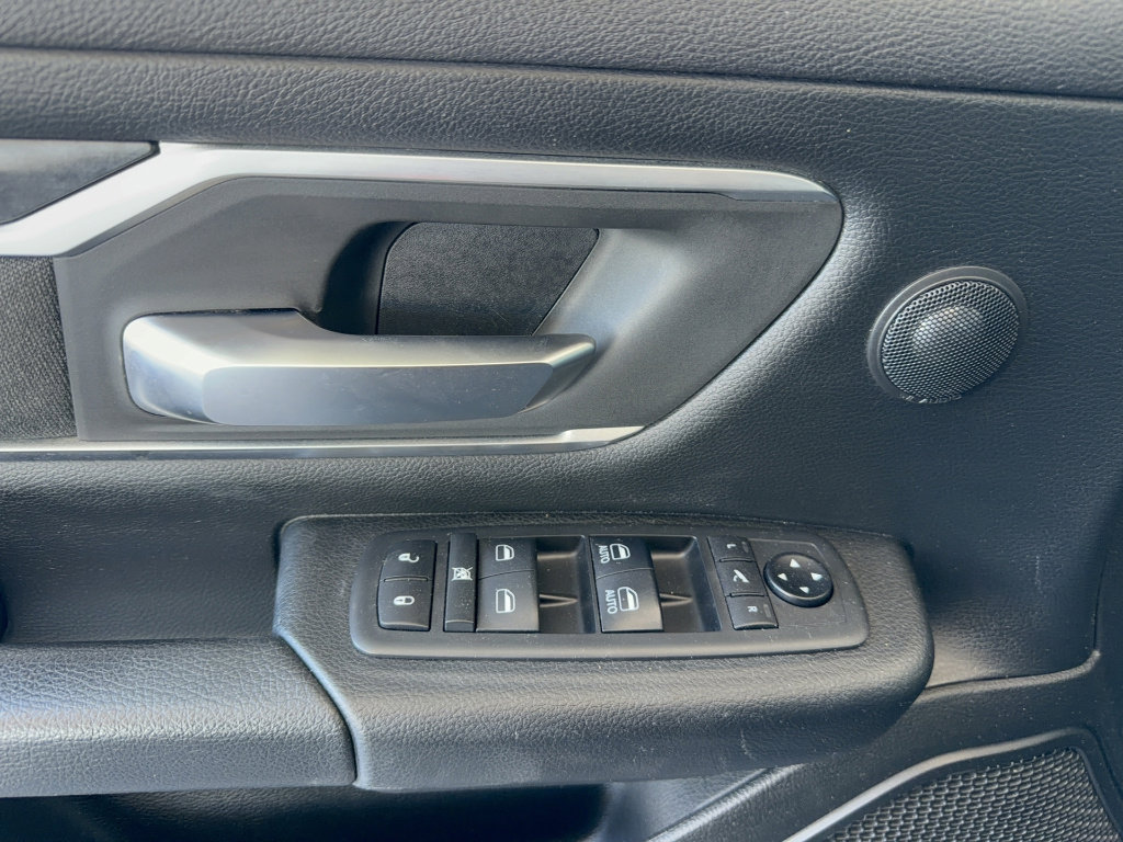 Used 2019 RAM 1500 Big Horn image 9