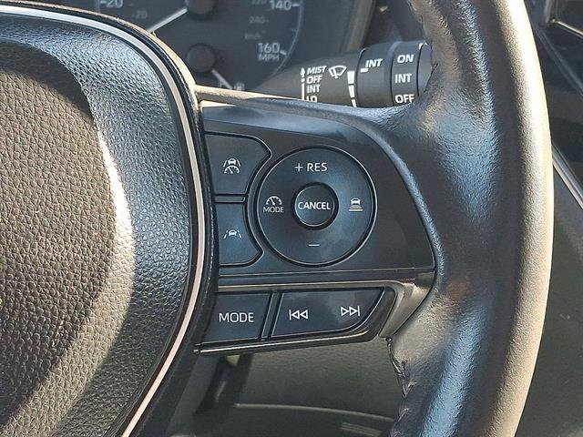 Used 2023 Toyota Corolla Cross LE AWD/4WD image 18
