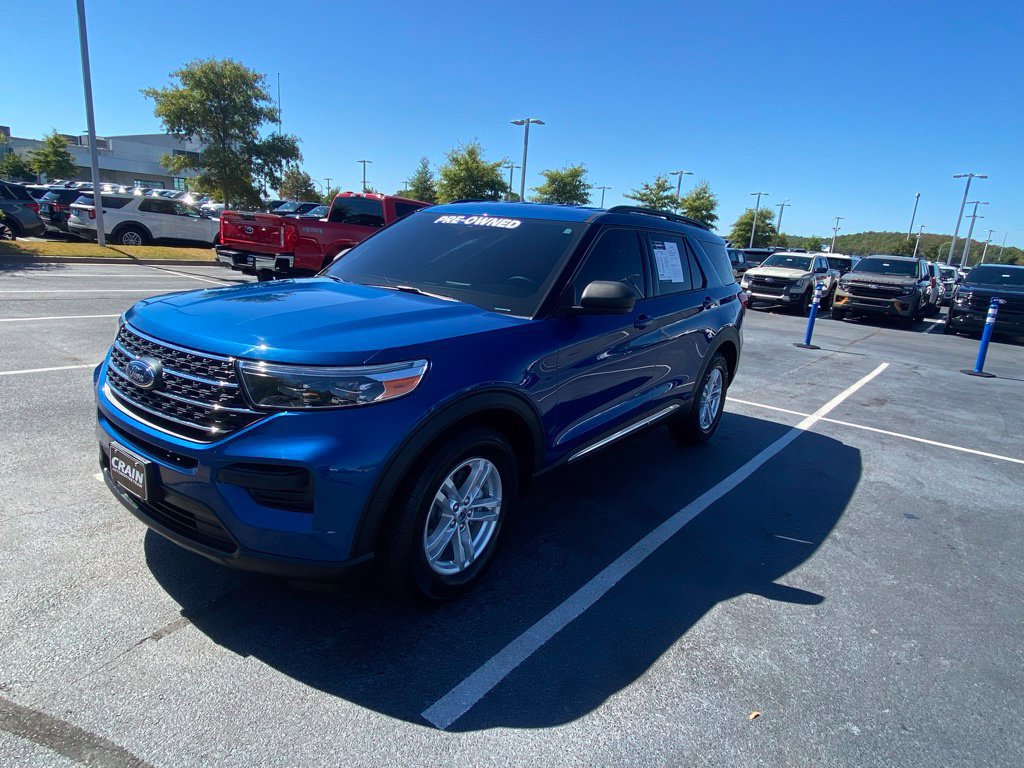 Certified 2022 Ford Explorer XLT w/ Class IV Trailer Tow Package RWD image 3