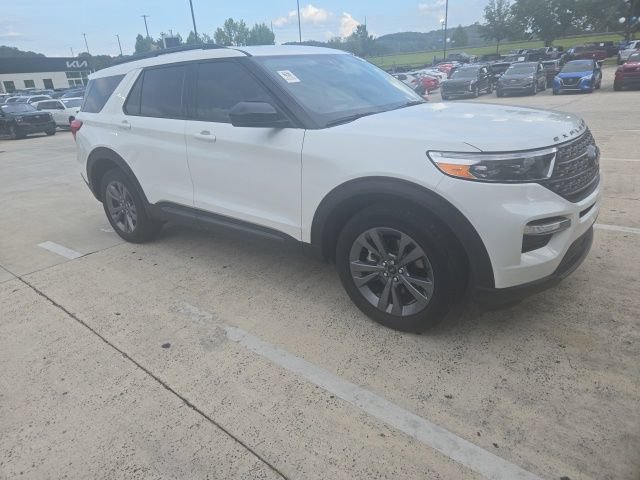 Certified 2024 Ford Explorer XLT w/ Equipment Group 202A AWD/4WD image 23