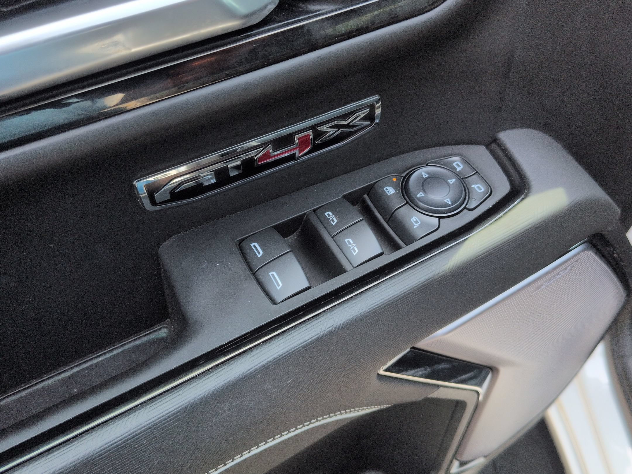 Used 2025 GMC Sierra 1500 AT4X AWD/4WD image 14