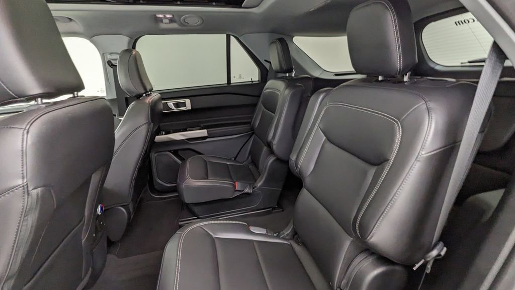 Certified 2023 Ford Explorer XLT w/ Equipment Group 202A image 37