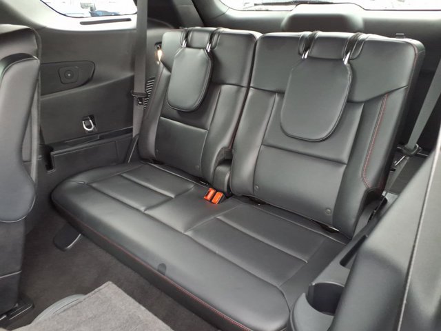 Certified 2025 Ford Explorer ST AWD/4WD image 9